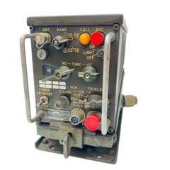軍用無線 RECEIVER RADIO R-442/VRC No.5549 - メルカリ