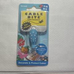 CABLE BITE ケーブルバイト ジンベエザメ（ブルー）iPhone用のサムネイル