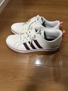 adidas スニーカー　EE7840