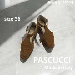 PASCUCCI レザーグルカフラットサンダル　サイズ36表記　イタリア製のサムネイル