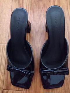 FOREVER 21 ブラックリボンサンダル
