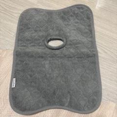 ハグムー　チャイルドシート用防水シート