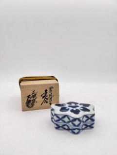 送料込【逢絢亭・訳あり新品】茶道具 香合 京焼 正倉院文様 手塚石雲 共箱入り 送料込【逢絢亭・新品】茶道具 香合 京焼 仁清写 奴凧形 手塚石