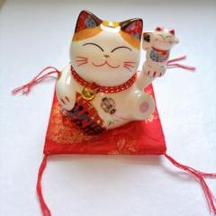 千万両 招き猫 貯金箱 インテリア 置物 オブジェ お祝い 座布団付き 9cm