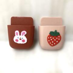 ✿ 可愛い♡うさぎ＆いちご柄 シリコン製 移動ポケット 2個✿