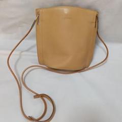 新品 DKNY ダナキャランニューヨーク ミニショルダー アクセサリーポーチ DKNY - DKNY…ポーチの通販 by yumi's shop｜ダナキャラン
