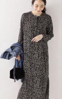 Spick&Span花柄ロングワンピース ブラック Spick and Span(スピックアンドスパン) 花柄ロングワンピース