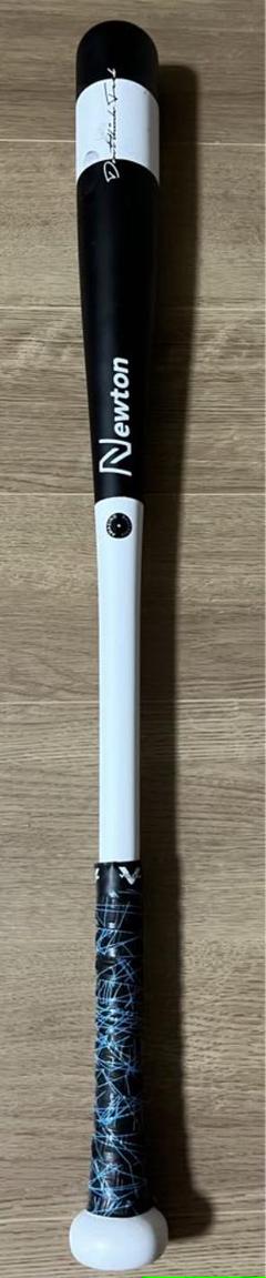 ニュートンバット　Newton Bat プロサイズ　83cm 960g 特許出願中】Newton Batをリリース 元大阪桐蔭高校主将 水本弦