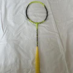 Yonex NANORAY Z-SPEEDバドミントンラケット 2UG4 ヨネックス】ナノレイZスピード 実打レビュー | バドミントンと僕