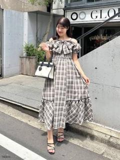 AnMILLE /アンミール♡ビッグリボンオフショルワンピース新品未使用ベージュ ビッグリボンオフショルOP｜evelyn（エブリン）公式通販サイト