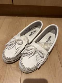 新品未使用　MINNETONKA レザー ホワイト25cm サイズ8 Woman ホワイト レザー プラットフォーム スニーカー