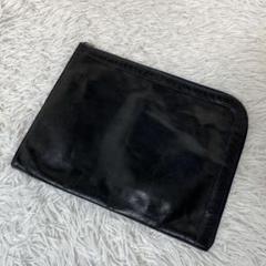 アニアリ　クラッチバッグ　タブレットケース　ブラック　レザー