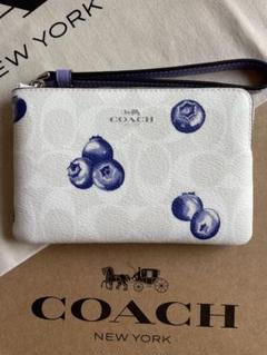 【新品未使用】COACH リストレット ブルーベリー柄 シグネチャー COACH コーナー ジップ リストレット シグネチャー キャンバス
