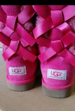 2025年最新】UGG リボン ブーツの人気アイテム - メルカリ