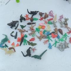 1995）怪獣消しゴム　ウルトラマン、怪獣消しゴム、 ゴジラ関係他　約60個 1995）怪獣消しゴム ウルトラマン、怪獣消しゴム、 ゴジラ関係他