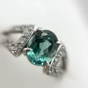 美品】クリスチャンルブタン キーリング キバッグチャーム サンダル