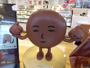 COACH 2025ラッキーバック　 キーケース 小物入れ COACH 2025ラッキーバック キーケース 小物入れ
