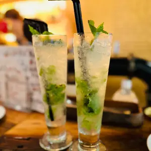 非売品】美波 シンガーソングライター1st ONE MAN サイン入り