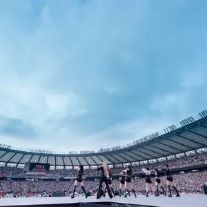 TWICE - TWICE ONCE DAY ファンミ ペンミ ラントレ モモ 匿名配送】TWICE モモ⑥ ONCE DAY 日本ペンミ ラントレ - メルカリ