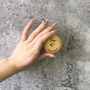 miumiu ミュウミュウ シュシュ ヘアゴム パイル ロゴ刺繍 ピンク miumiu ミュウミュウ シュシュ ヘアゴム パイル ロゴ刺繍 ピンク