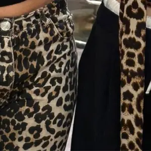 リトルスージー Cut Out Armhole LST リトルスージー Cut Out Armhole LST - メルカリ