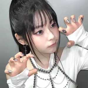 公式　nmixx ファンコン　ミニうちわ　へウォン nmixx ファンコン ミニ うちわ へウォン - メルカリ