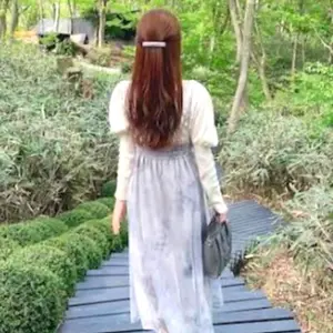 根曲がり竹のブランド【月山筍】姫竹 新鮮 大自然の凛さん採取