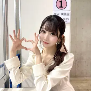 Bibiy 花柄カジュアルパンツ bibiy 花柄パンツ - メルカリ