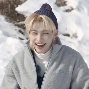 wannaone ワナワン パクジフン 直筆サイン入り キャリーケース 仕切り wannaone ワナワン パクジフン 直筆サイン入り キャリーケース