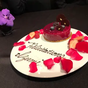 吉田朱里 サイン入り生写真 希少】NMB48 吉田朱里 個別生写真 第1弾 初期 サイン入り - メルカリ