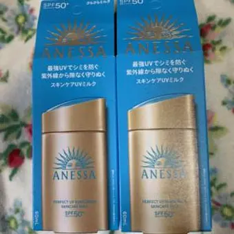 【メルカリ】アネッサ パーフェクトUV スキンケアミルクNA 60ml×２