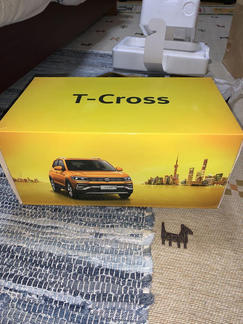 VW T-Cross 1/18ミニカー