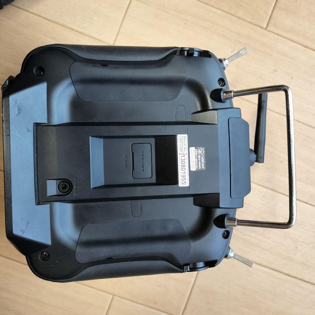 Futaba T14SG 14チャンネル送信機