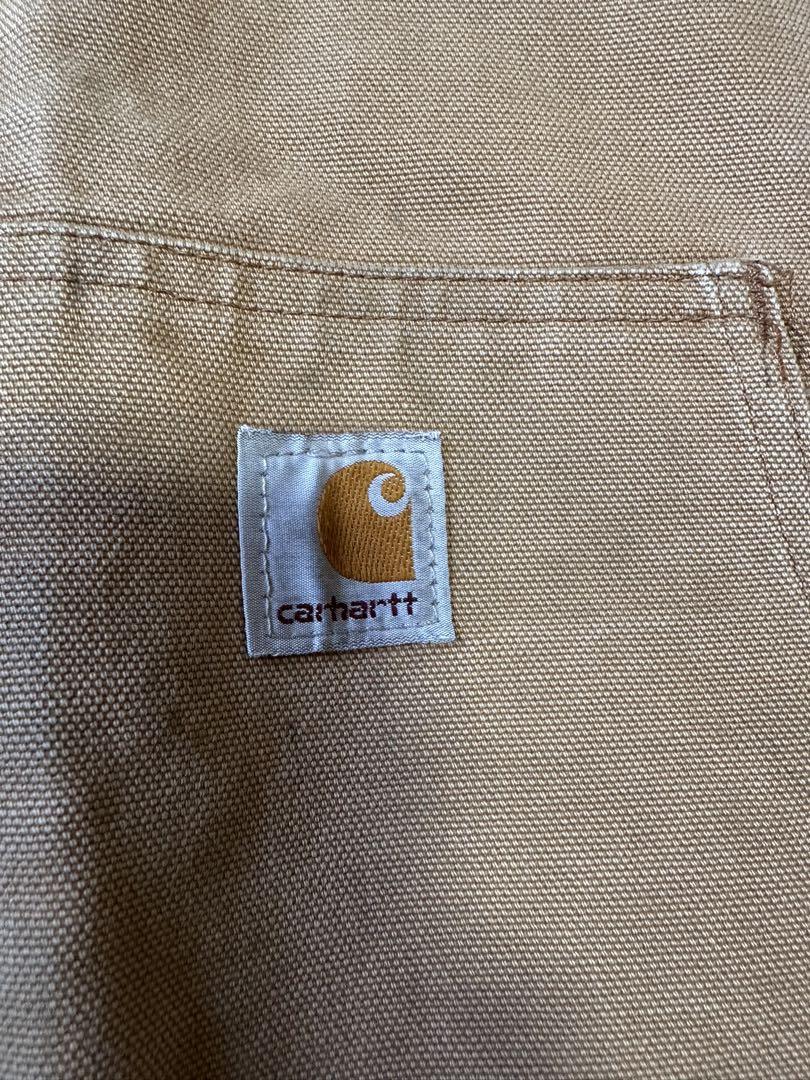 ● Carhartt