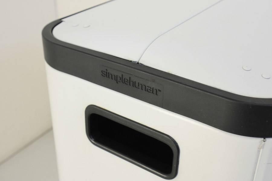 定番爆買い シンプルヒューマン ホワイト 蓋付きごみ箱 vZ2eh-m10014844550 バタフライスダストボックス 30L 大人気