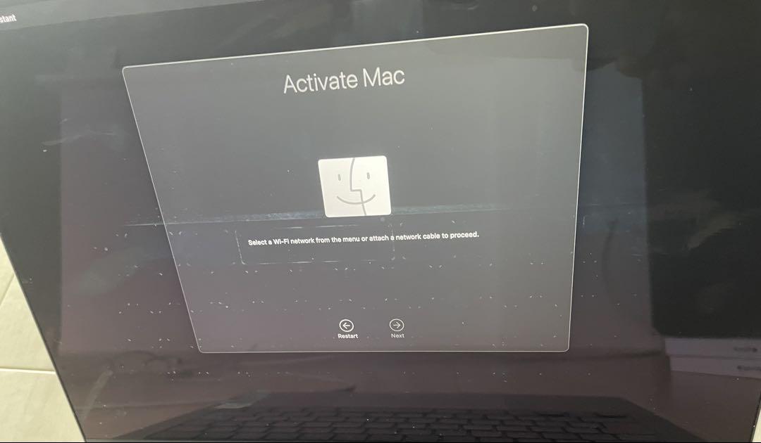 使用感大 MacBook Pro 14インチ M1 Pro シルバー