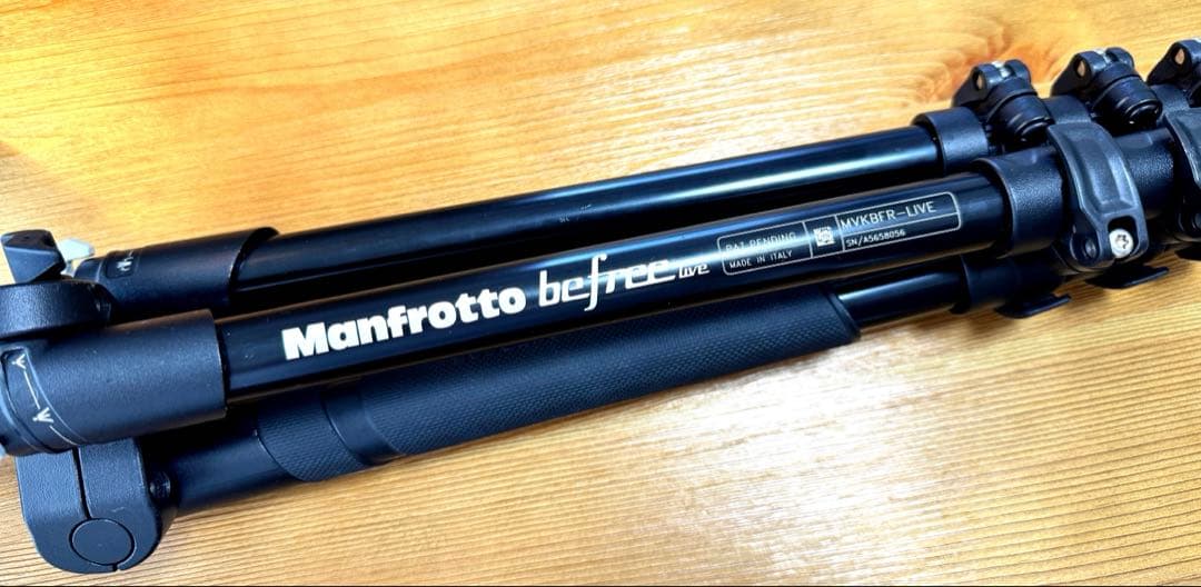 Manfrotto BeFree live ビデオ雲台付 三脚