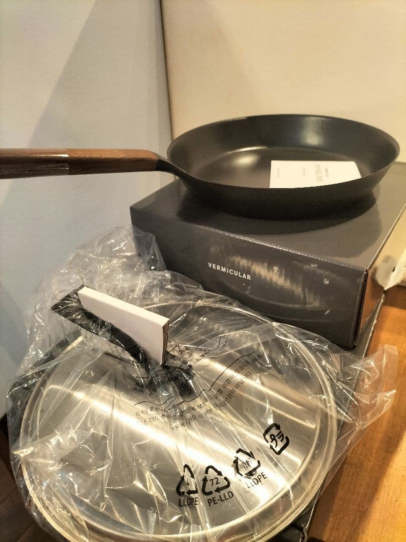 バーミキュラ２６cmフライパン 蓋セットVermicular