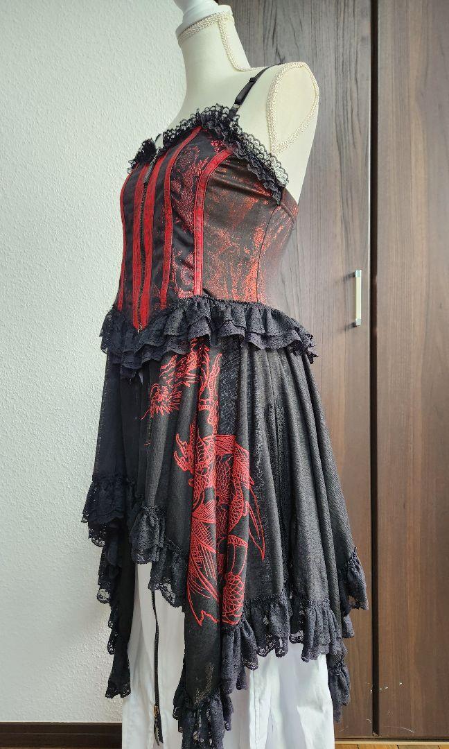 キューティーフラッシュ　黒×赤　ビスチェ？