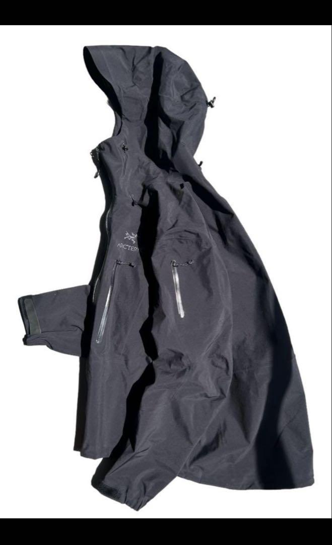 【希少カナダ製】ARC’TERYX Alpha SV Jacket Men’s
