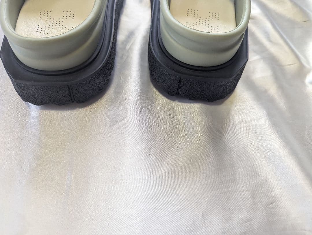 新品未使用 OFF WHITE Sponge Sole サンダル 新品未使用 OFF WHITE Sponge Sole サンダル