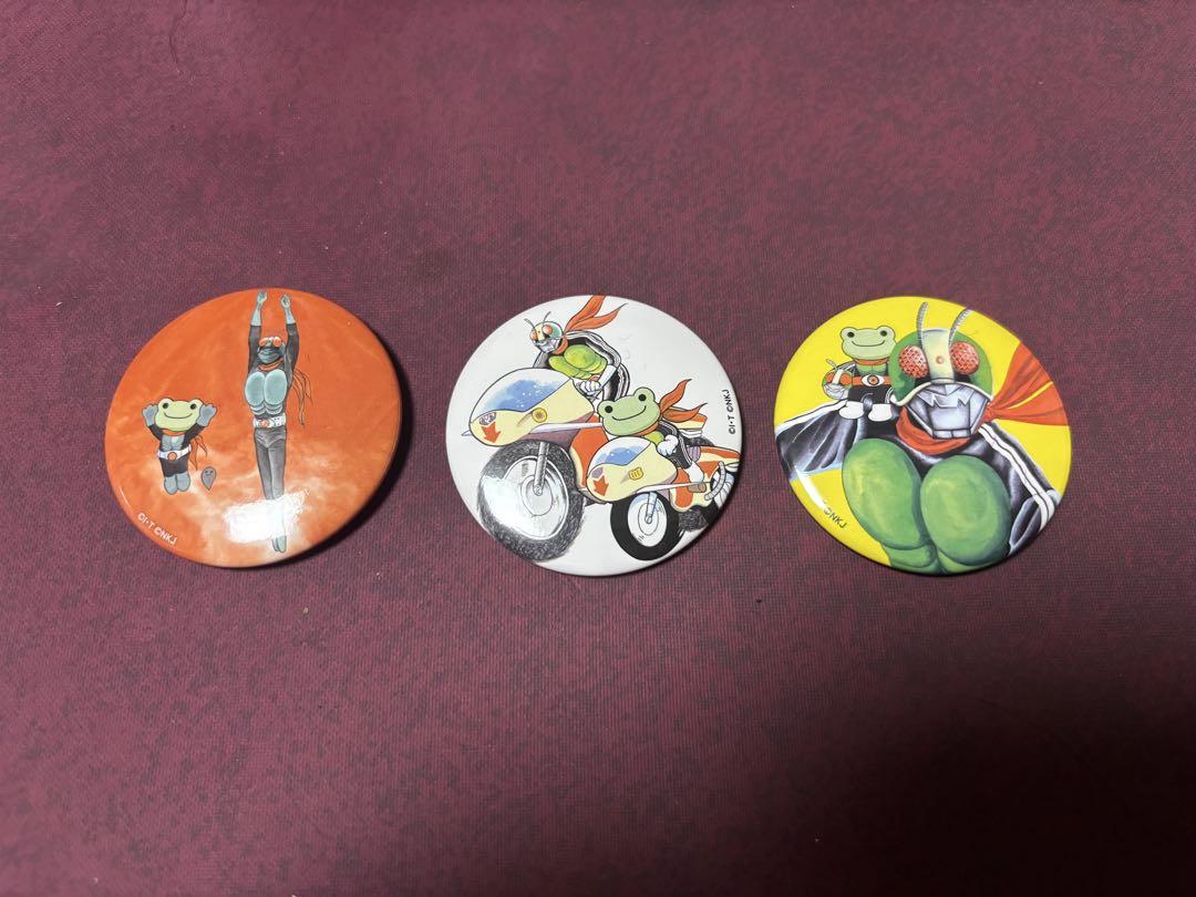 【開封美品】仮面ライダー×かえるのピクルス　57Φ缶バッジ　全6種コンプリート 開封美品】即発送！ 仮面ライダー×かえるのピクルス 57Φ缶バッジ