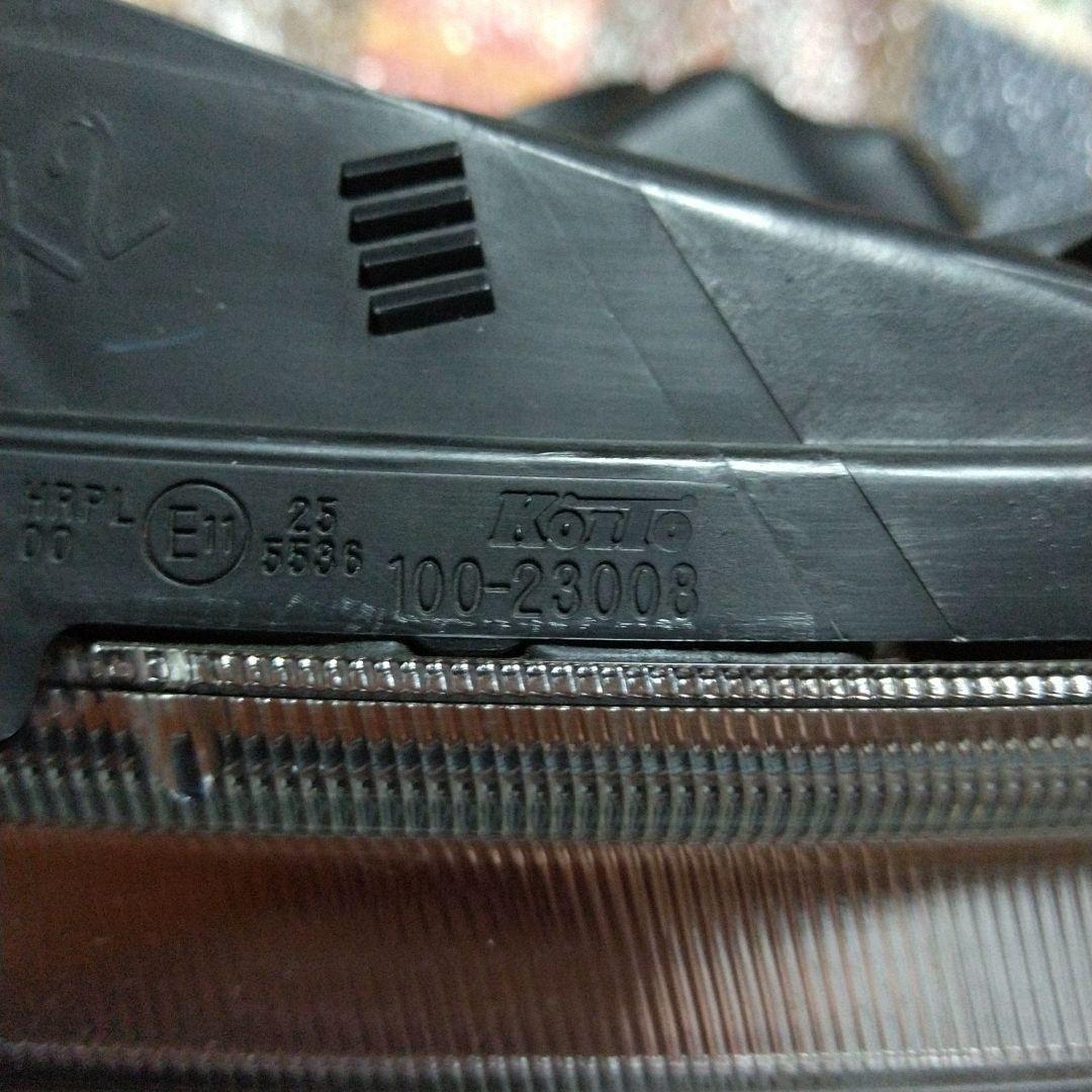 日産 エルグランド E52 HIDヘッドライト　右側 品 バラスト付き