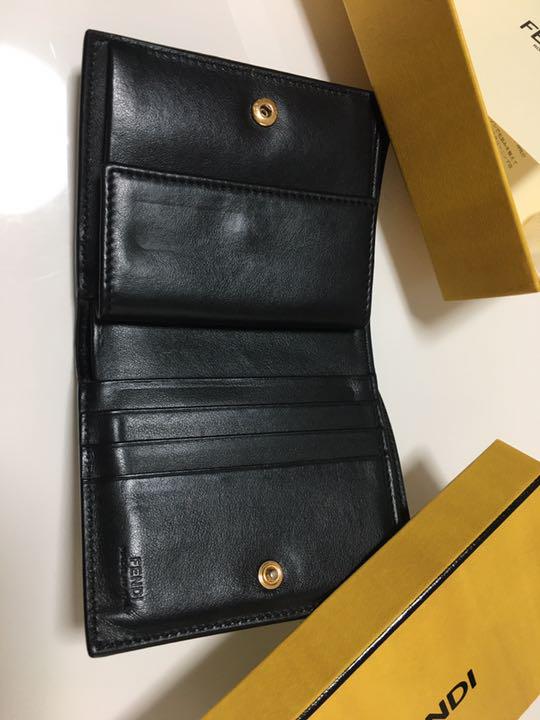 新品再入荷 FENDI 財布 2t0VP-m10068636279 フェンディ お得最新品
