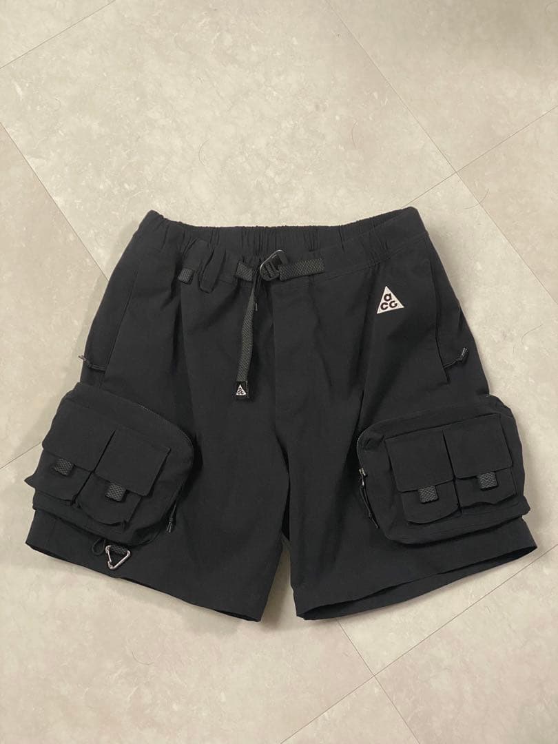 nike acg カーゴ　ショートパンツ