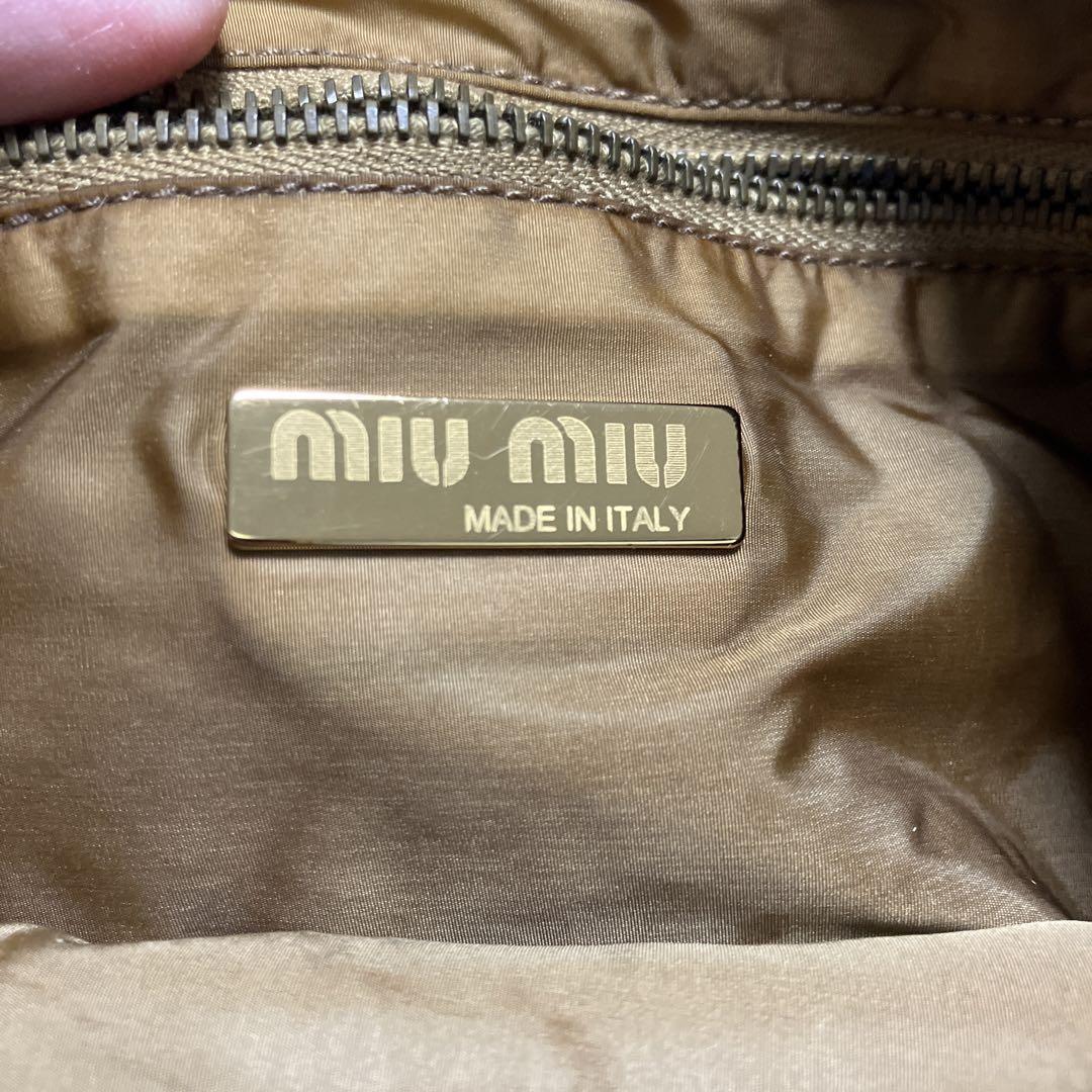 イタリア製アーカイブ【miumiu】スウェードレザーフリンジショルダーバッグ miumiu ミュウミュウ スエード フリンジ ショルダーバッグ