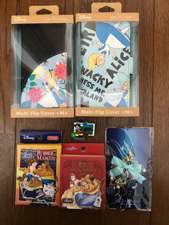 メルカリ ディズニー スマホカバー チャーム ストラップ 下敷き しおり ピンバッチ 鞄 キャラクターグッズ 6 000 中古や未使用のフリマ メルカリ ディズニー スマホカバー チャーム ストラップ 下敷き しおり ピンバッチ 鞄 キャラクターグッズ 6 000 中古や未使用のフリマ