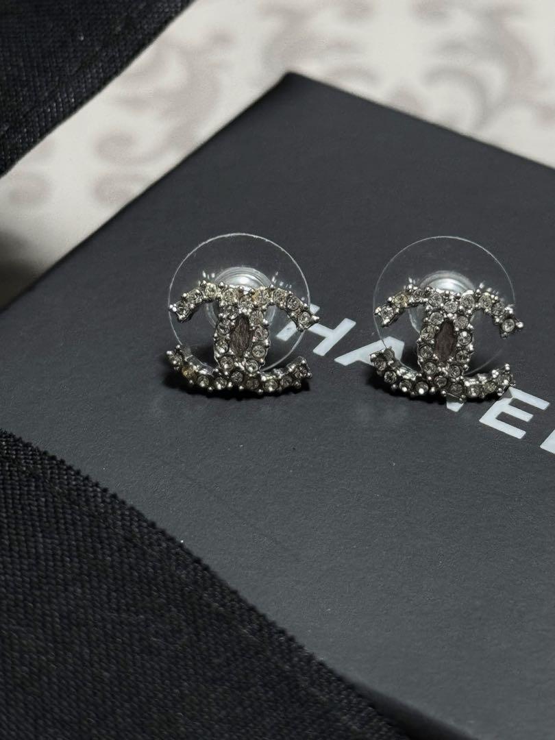 CHANELスワロフスキー