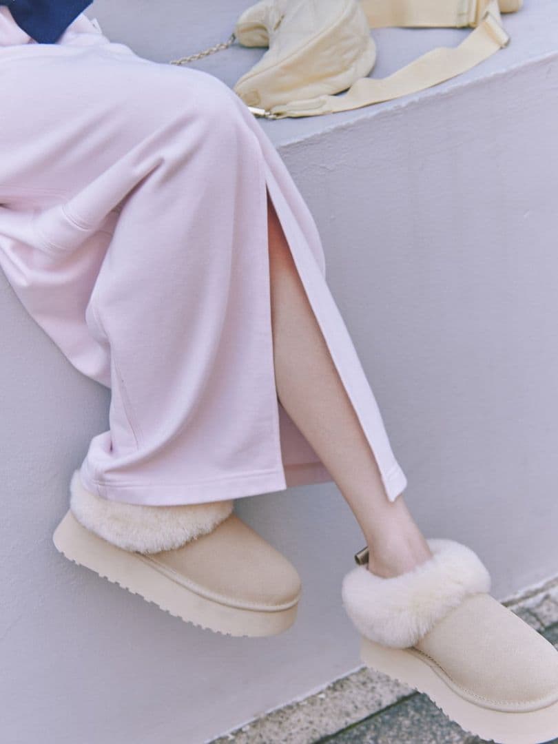 美品レア⭐UGG×SNIDEL WTAZZELLE ベージュファームートンブーツ 美品レア⭐UGG×SNIDEL WTAZZELLE ベージュファームートンブーツ