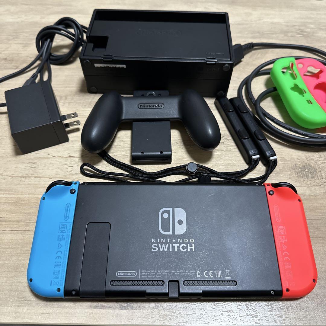 Nintendo Switch 本体 赤/青 中古 - メルカリ